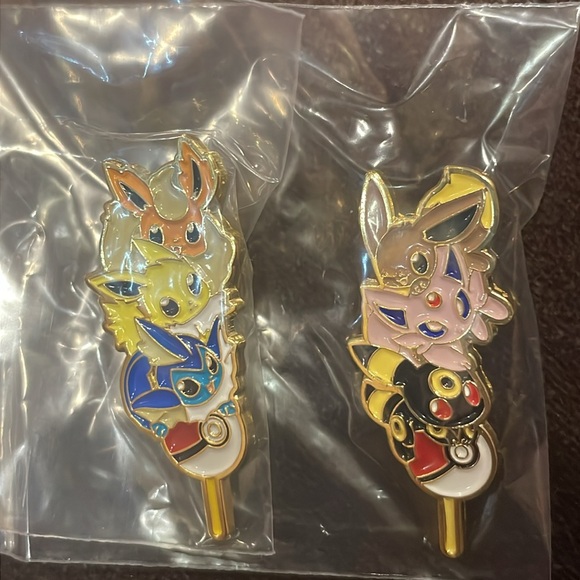 Evee Evolutions Pin - Picture 4 of 5